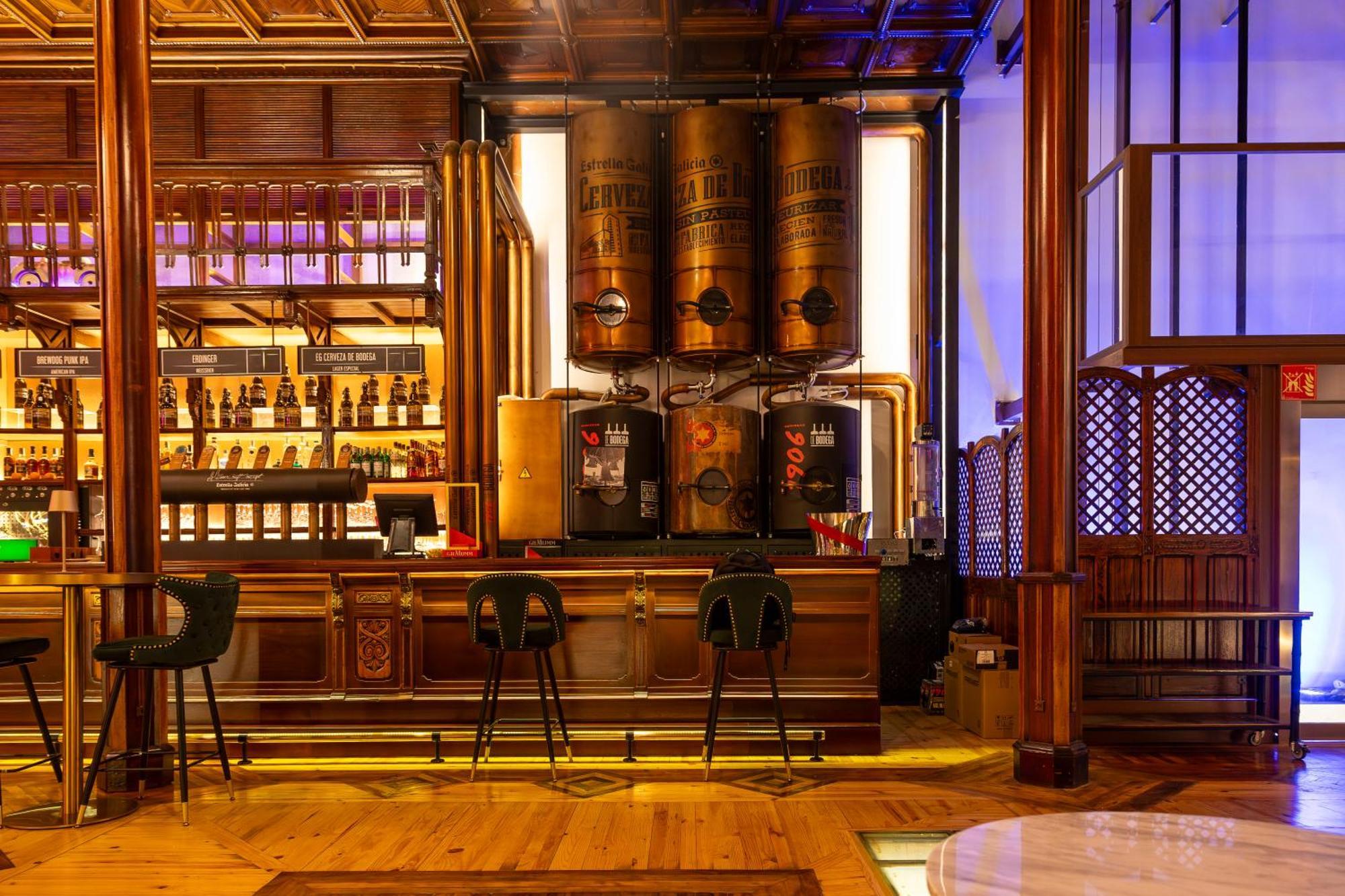 Hotel Las Tres Campanas Badajoz Extérieur photo